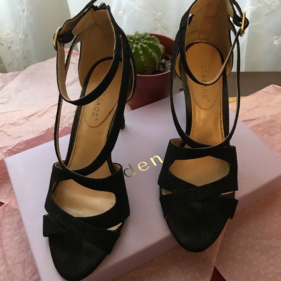 Black sparkly stiletto shoes - Picture 2 of 3